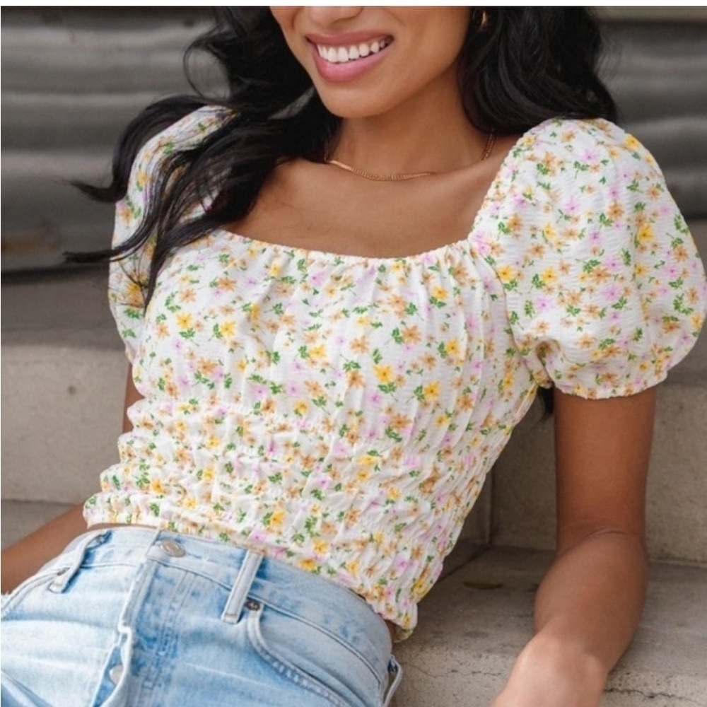 Elodie Floral Puff Sleeve Blouse in Yellow and Pink ruched - Picture 2 of 9